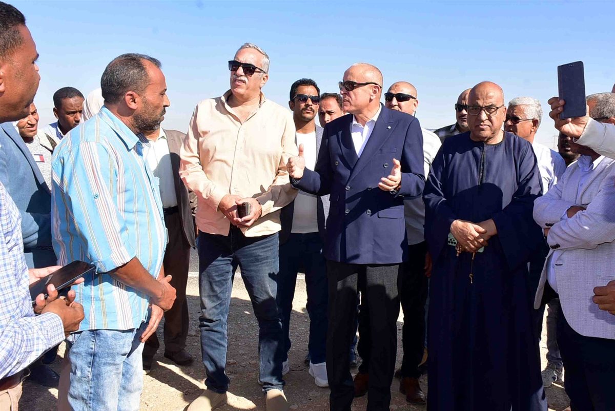 جولة محافظ الأقصر في اسنا 