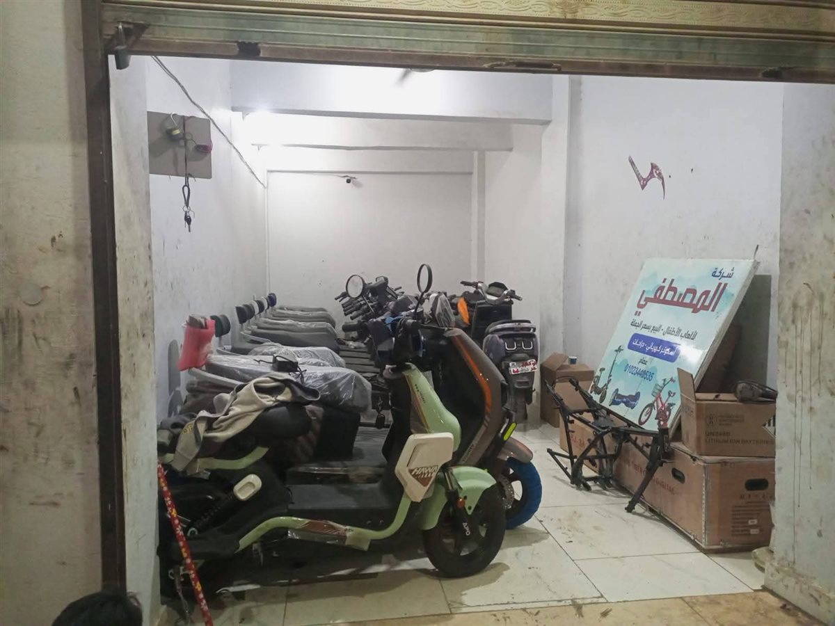 حملة مكبرة علي محلات بيع الاسكوتر الكهربائي بالغردقة 