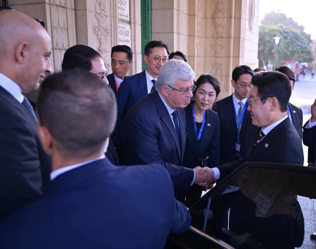 <strong>زيارة الرئيس الكوري التاريخية لجامعة القاهرة</strong>