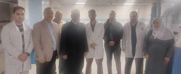 رئيس جامعة الأزهر وعميد كلية الطب يتفقدان مستشفى الحسين الجامعي ويطمئنان على الخدمات الصحية المقدمة للمرضى<br alt=
