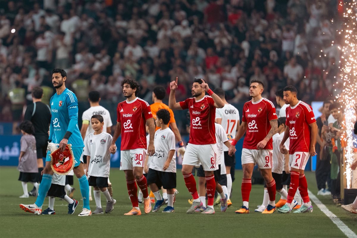 القنوات الناقلة لمباراة الأهلي وشبيبة القبائل الجزائري