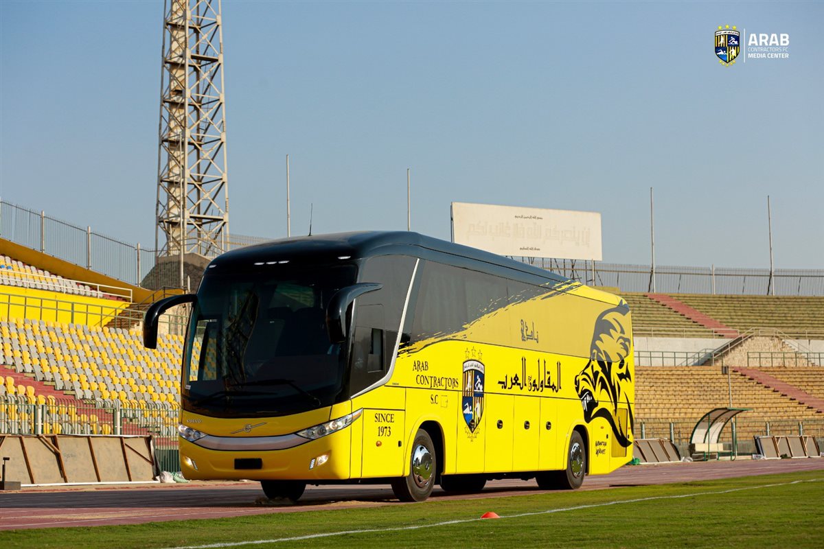 المقاولون العرب يكشف الستار عن الأتوبيس الجديد للفريق الأول<br>