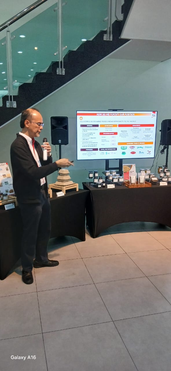 شرح من السيد محمد إسماعيل مسؤول شركة fgv  بمقرها حول أنشطتها