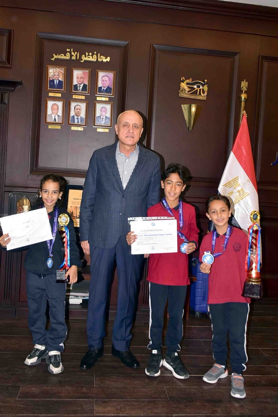 محافظ الأقصر يستقبل المتفوقين من الطلاب 