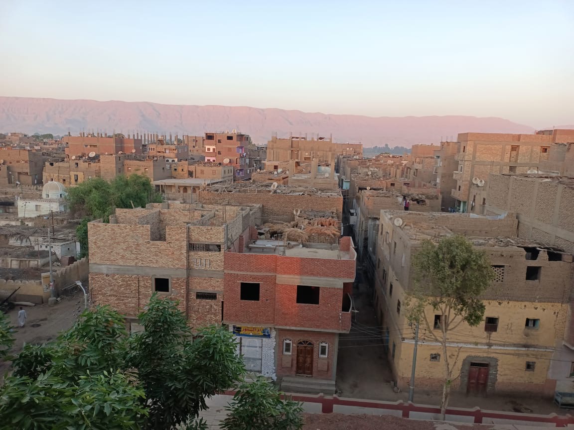 قرية طفنيس بإسنا جنوب الأقصر 