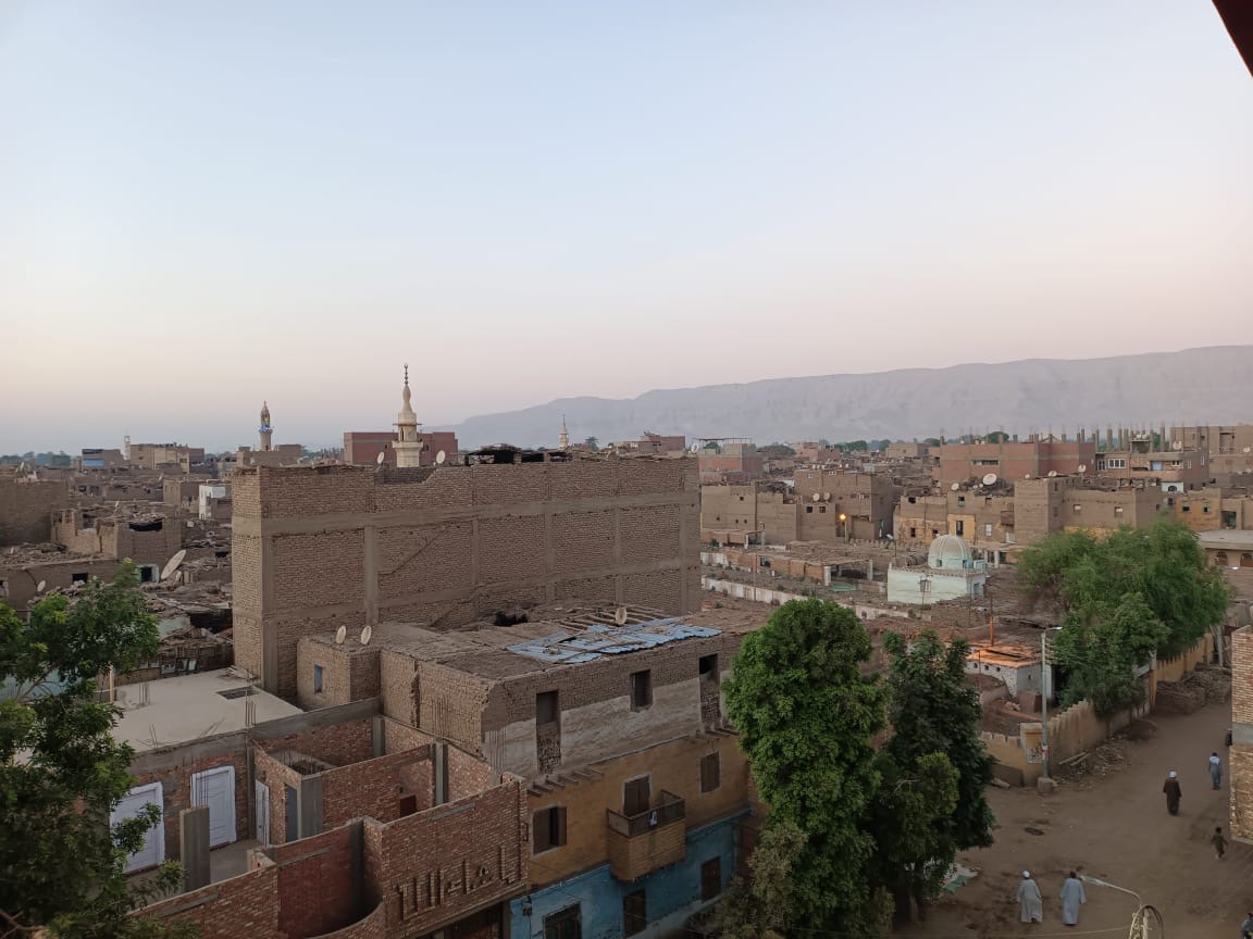 قرية طفنيس بإسنا جنوب الأقصر 