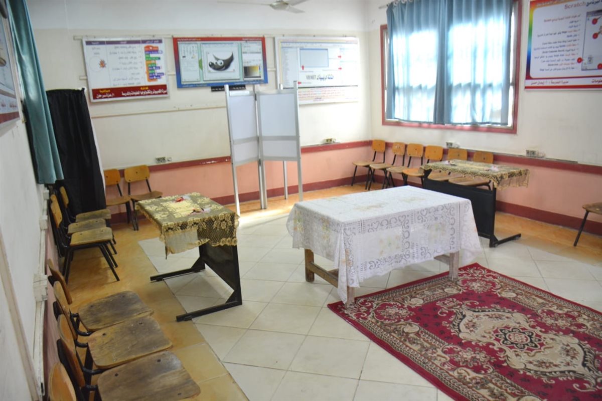 محافظ الدقهلية يتفقد استعدادات اللجان الانتخابية