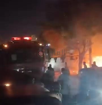 جانب من الحريق