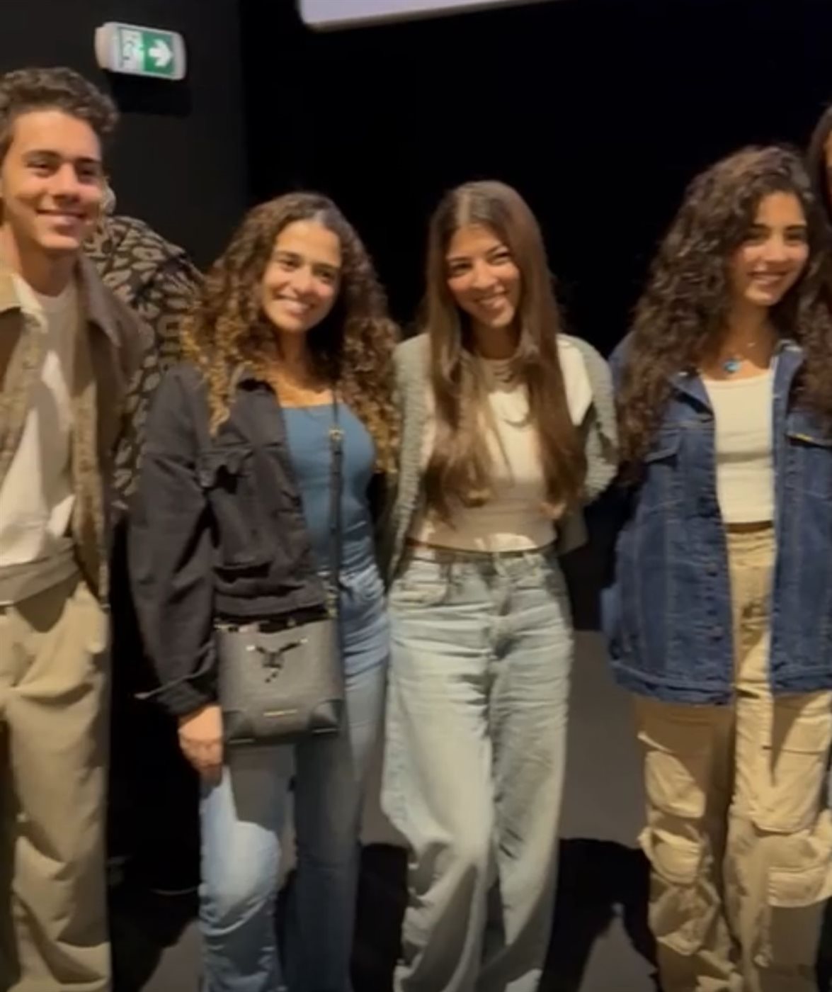 مايان السيد وعمر رزيق في السينما لمشاهدة فيلم ولنا في الخيال حب مع الجمهور