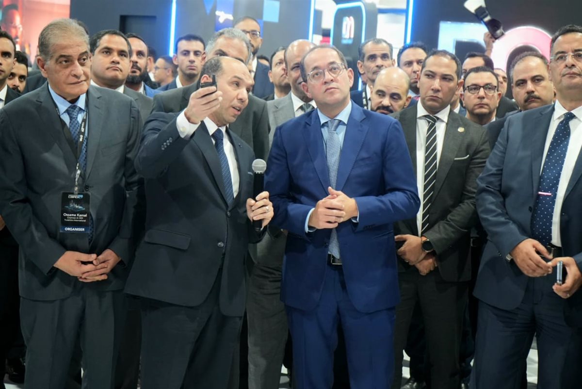 حوار مفتوح مع ممثلي شركات التكنولوجيا بمؤتمر Cairo ICT