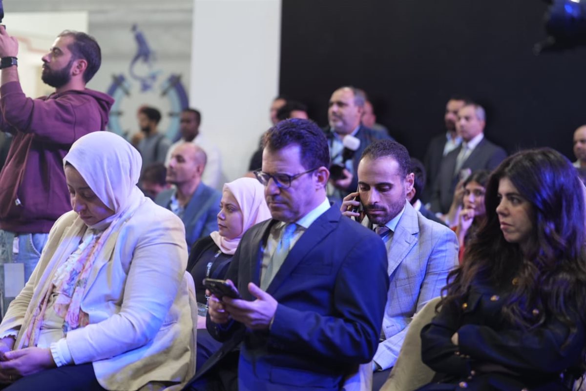 حوار مفتوح مع ممثلي شركات التكنولوجيا بمؤتمر Cairo ICT
