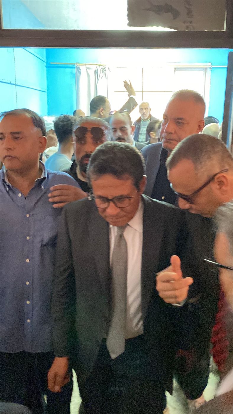 مرشح دائرة مصر القديمة.. المستشار طاهر الخولي يدلي بصوته في انتخابات النواب<br> 