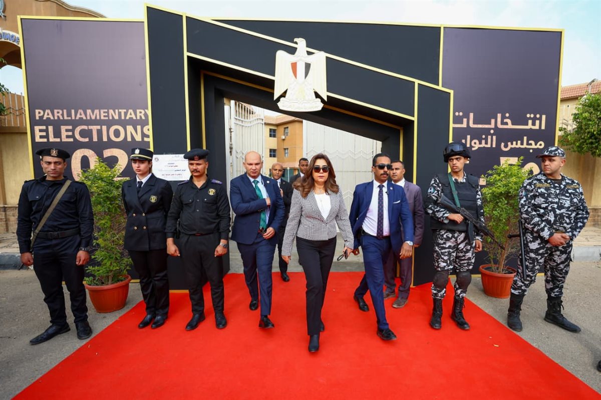 وزيرة التنمية المحلية والقائم بأعمال وزير البيئة تُدلي بصوتها في انتخابات مجلس النواب 2025