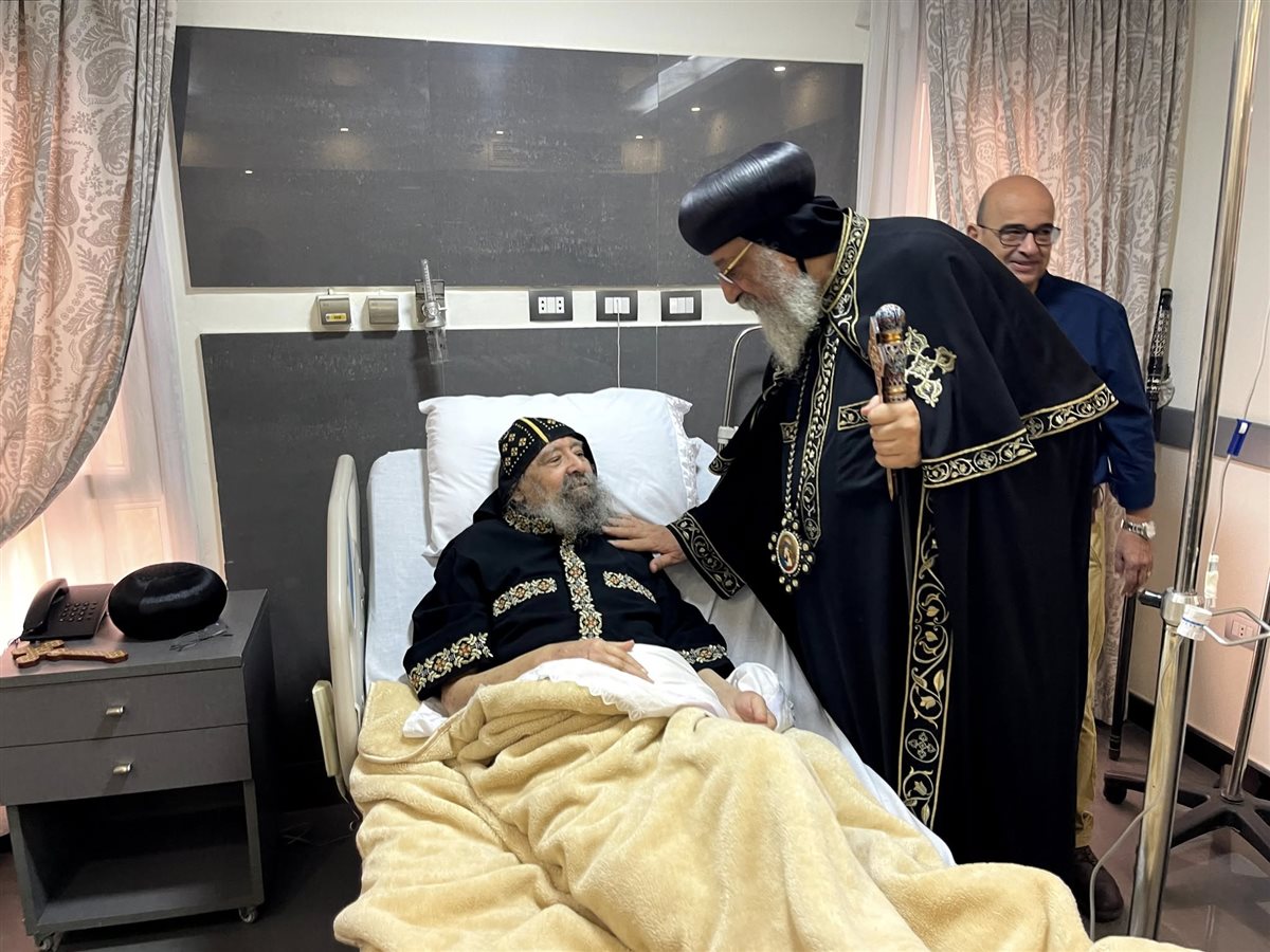 البابا تواضروس يزور الأنبا ويصا والأنبا أرساني<br> 