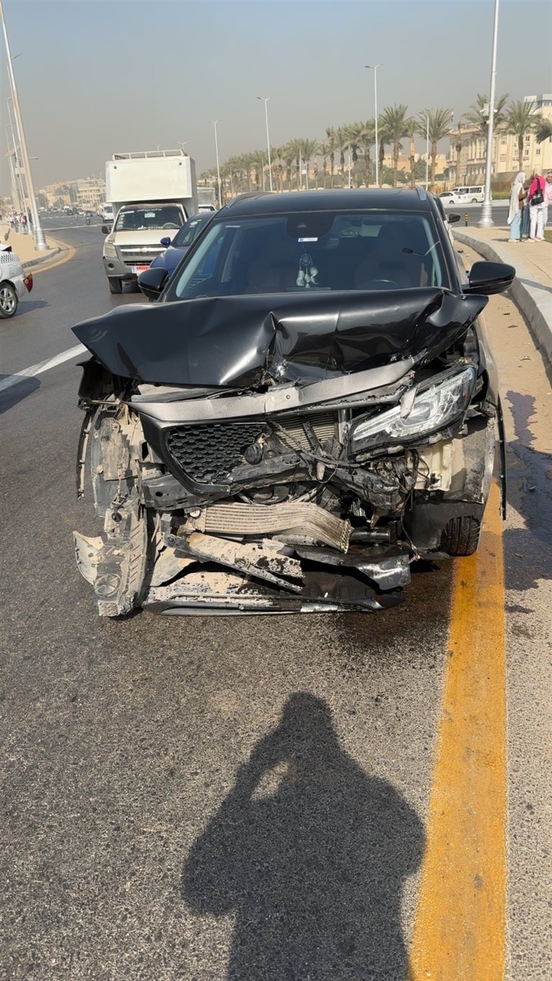 أحمد بتشان يتعرض لحادث سير