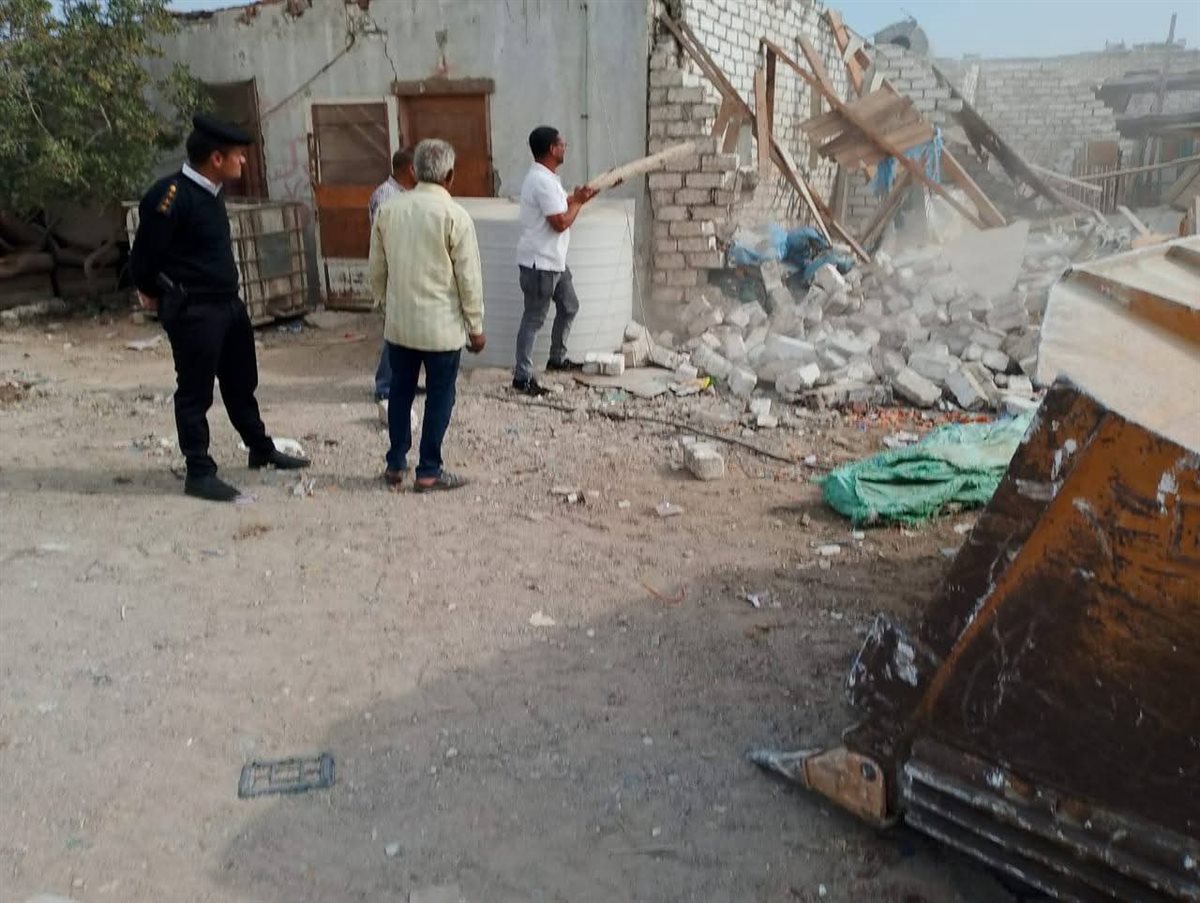 إزالة تعديات على أراضى الدولة بالغردقة 