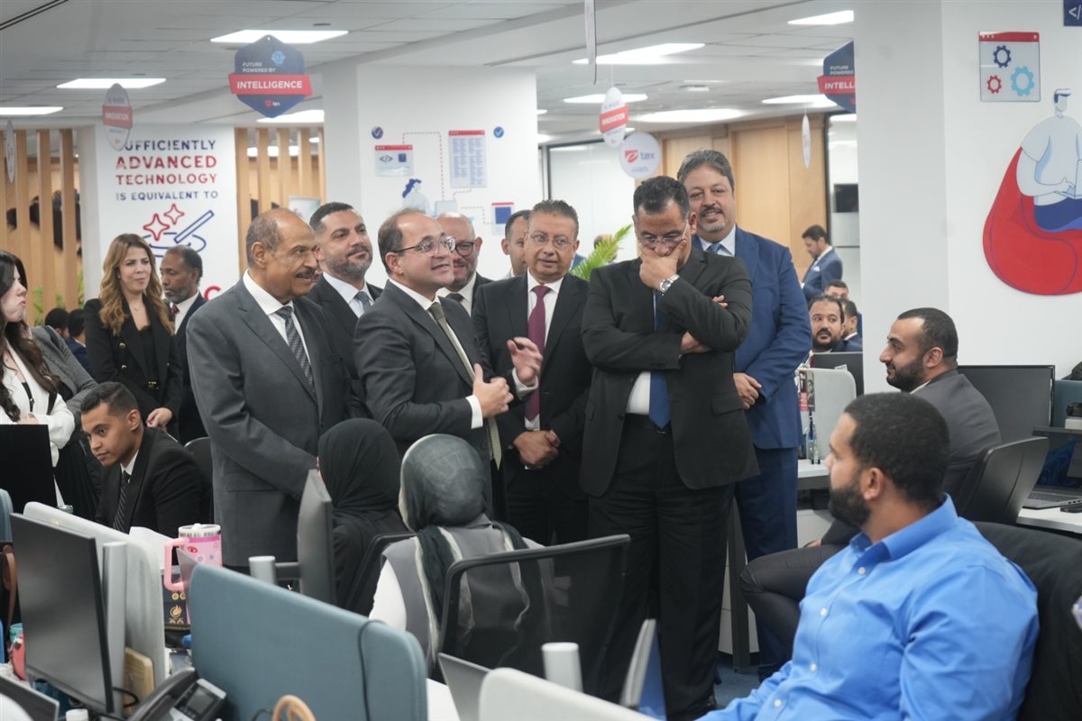 جانب من زيارة الوزير