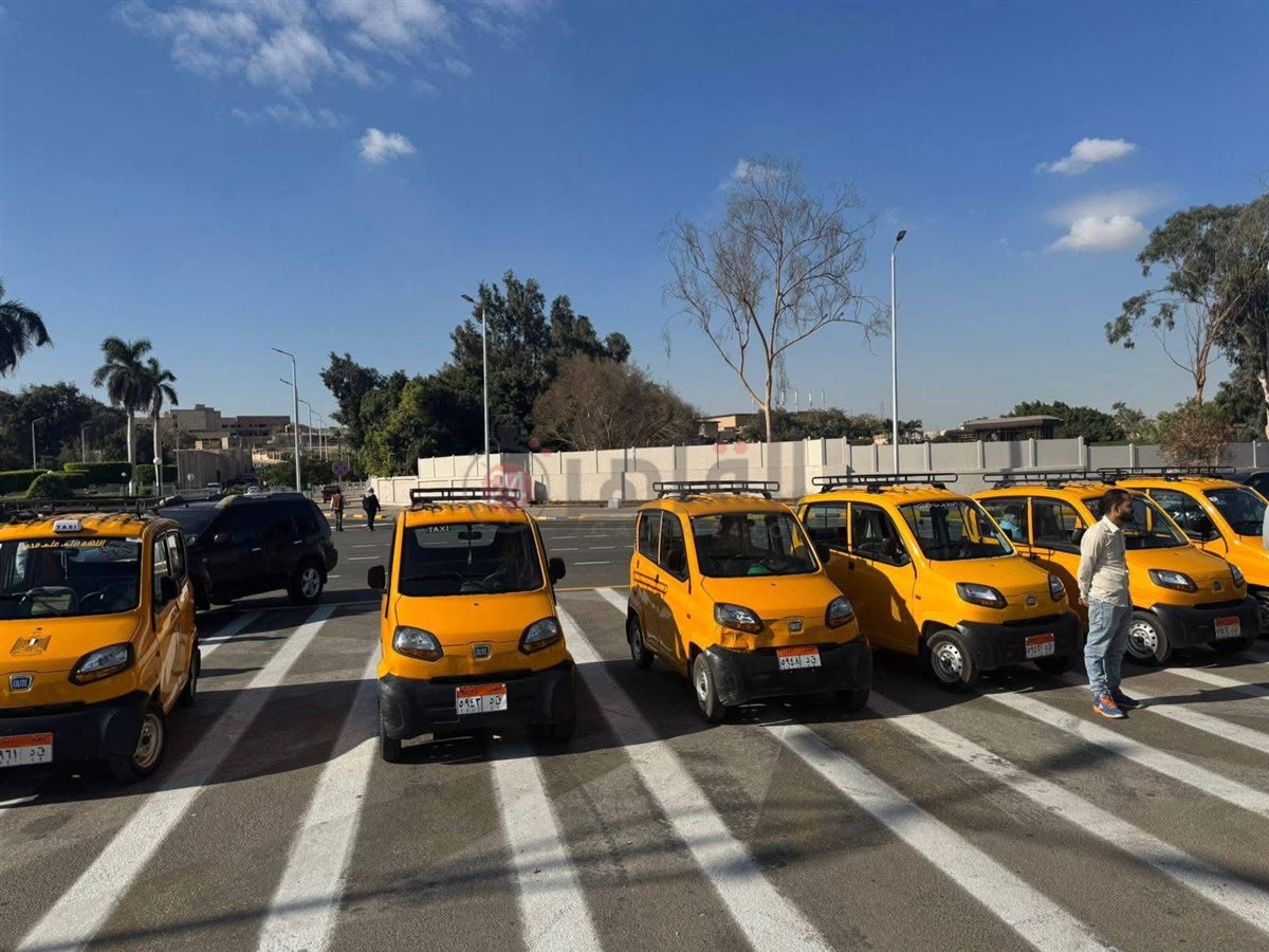 استبدال التكاتك بسيارات صديقة للبيئة12