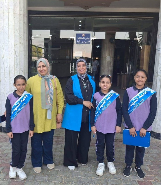 حوار صحفي من تلميذة مع نائب محافظ الأقصر 