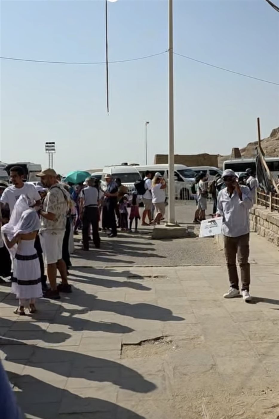 طوابير للسائحين بحتشبسوت 