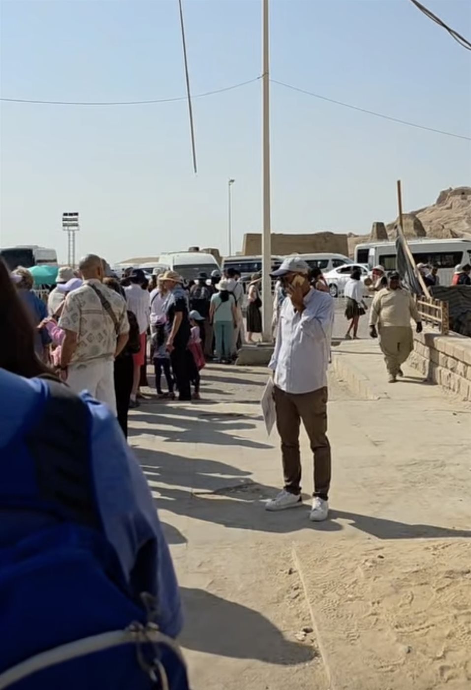 طوابير للسائحين بحتشبسوت 