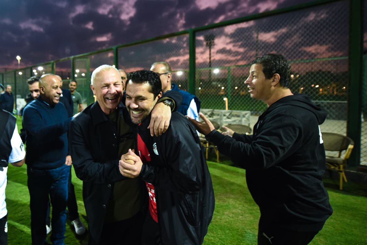 هاني أبوريدة يدعم لاعبي منتخب كأس العرب في مران اليوم