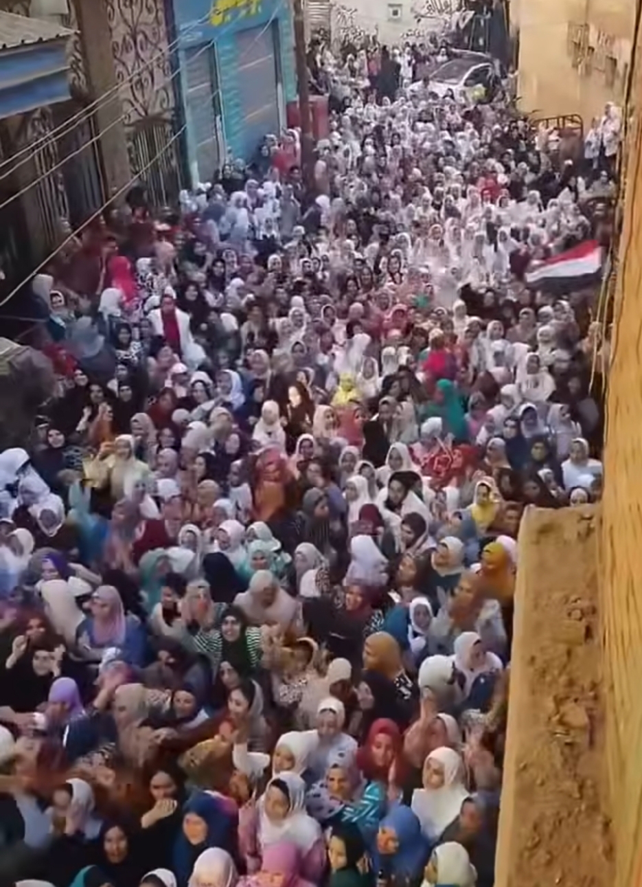 مسيرة نسائية حاشدة في المنوفية