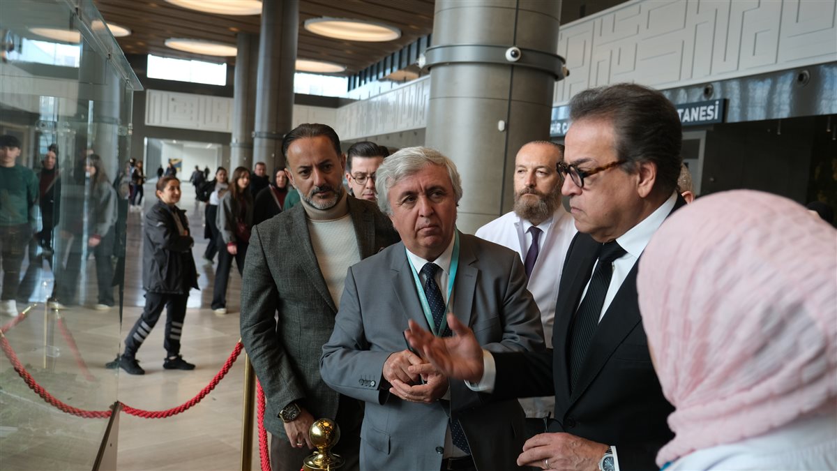 وزير الصحة يزور مدينة باشاك شهير تشام وساكورا الطبية أكبر مجمع طبي في أوروبا بإسطنبول