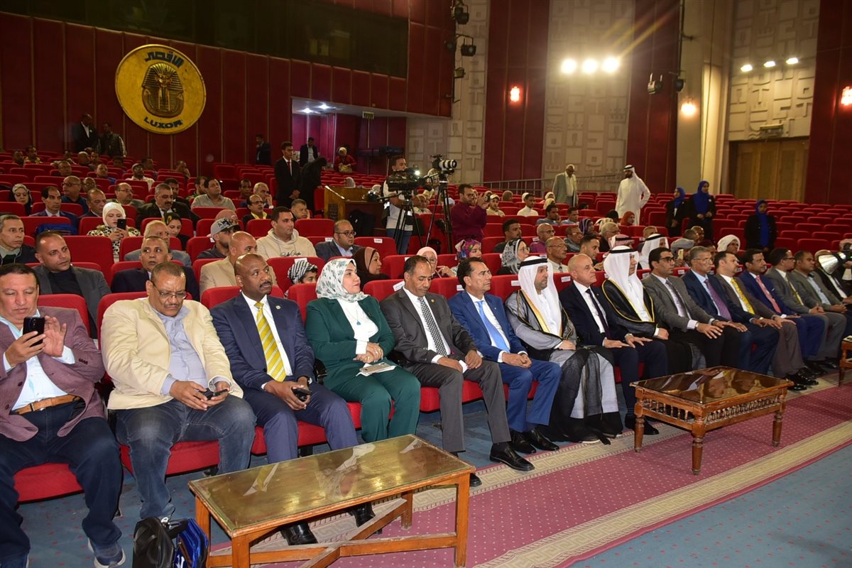 مهرجان الشعر العربي بالأقصر 