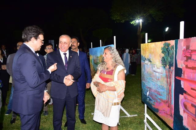 محافظ الأقصر ووزير الثقافة