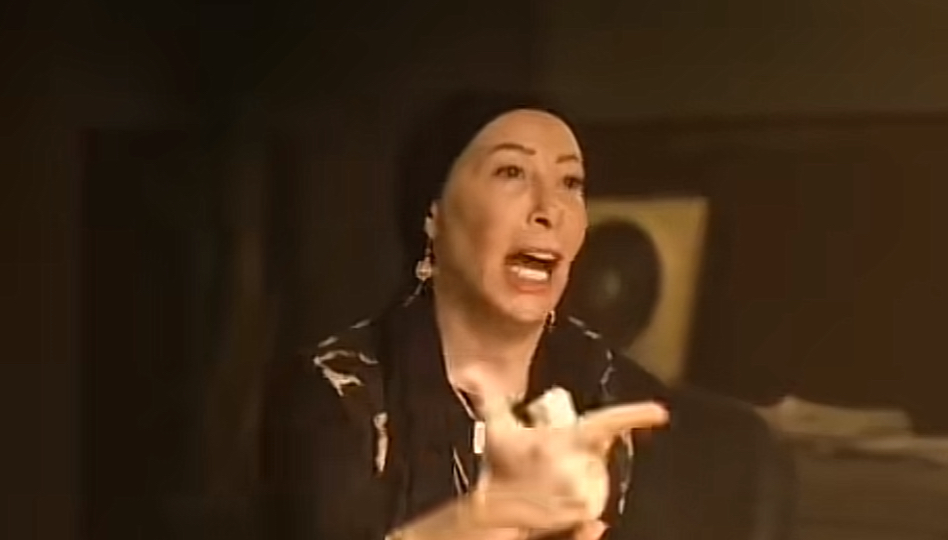 الحلقة التاسعة من مسلسل ورد وشوكولاتة| هروب فراج بعد وصول الشرطة للمزرعة المدفون بها جثة زينة