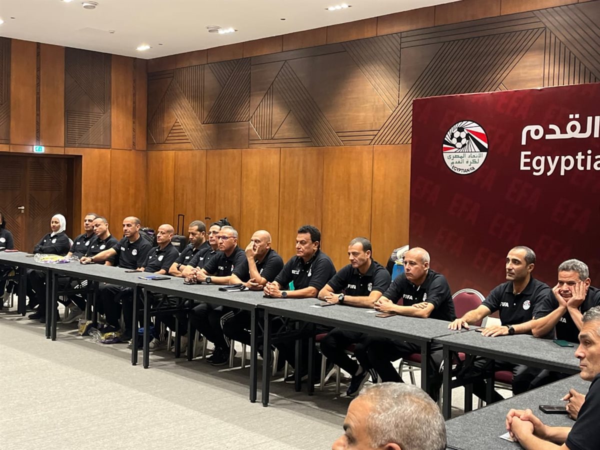 معسكر محاضري الحكام