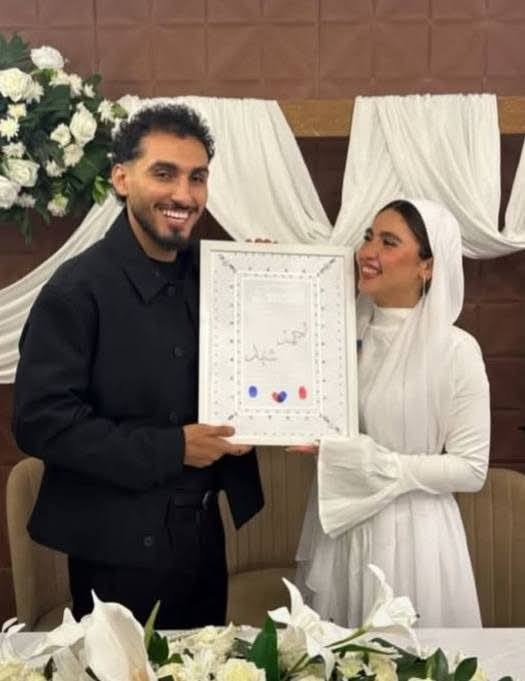 <strong>أحمد حمدي لاعب الزمالك يحتفل بعقد قرانه على شهد مكرم نجمة فريق السيدات</strong>