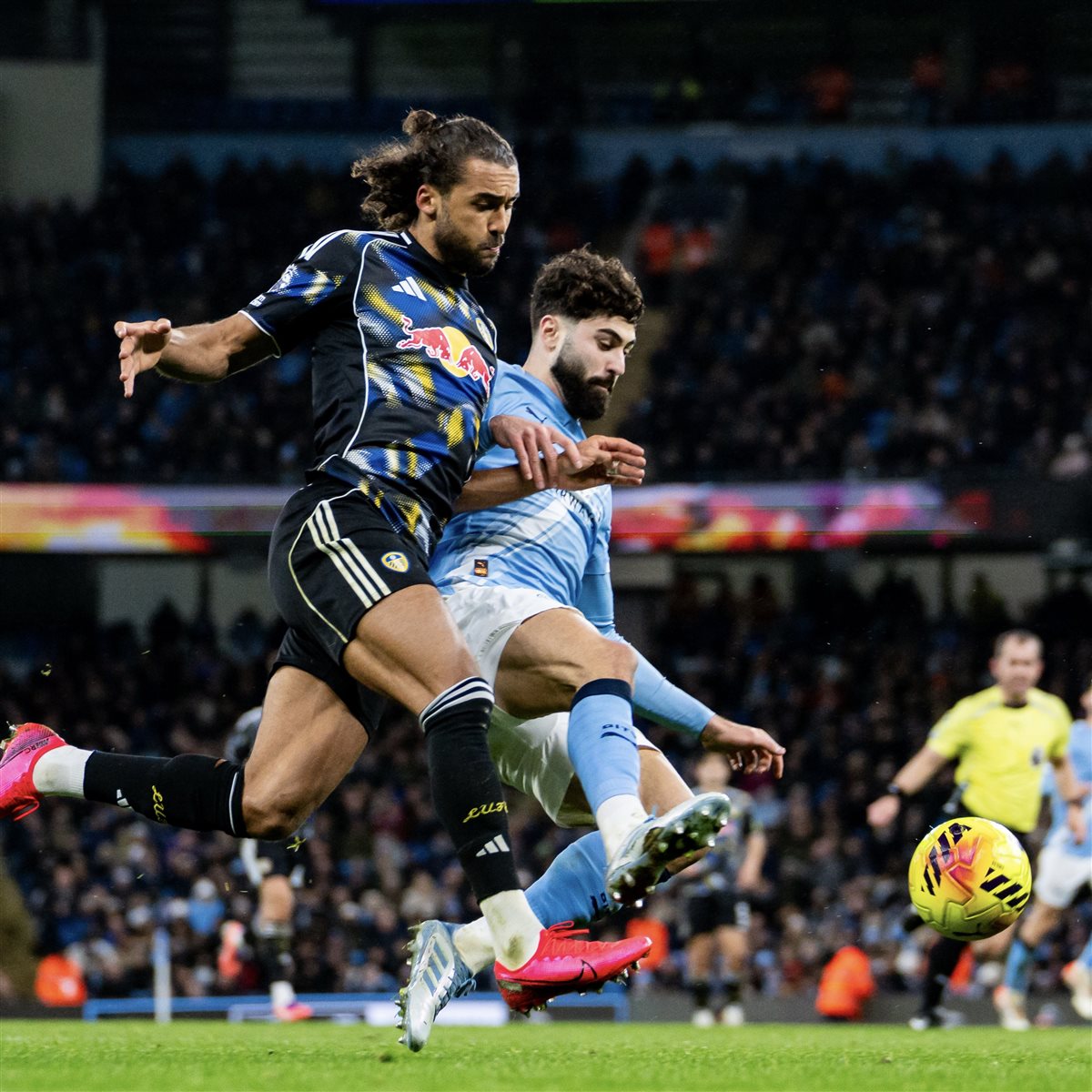 <strong>مباراة مانشستر سيتي وليدز يونايتد في الدوري الإنجليزي</strong>