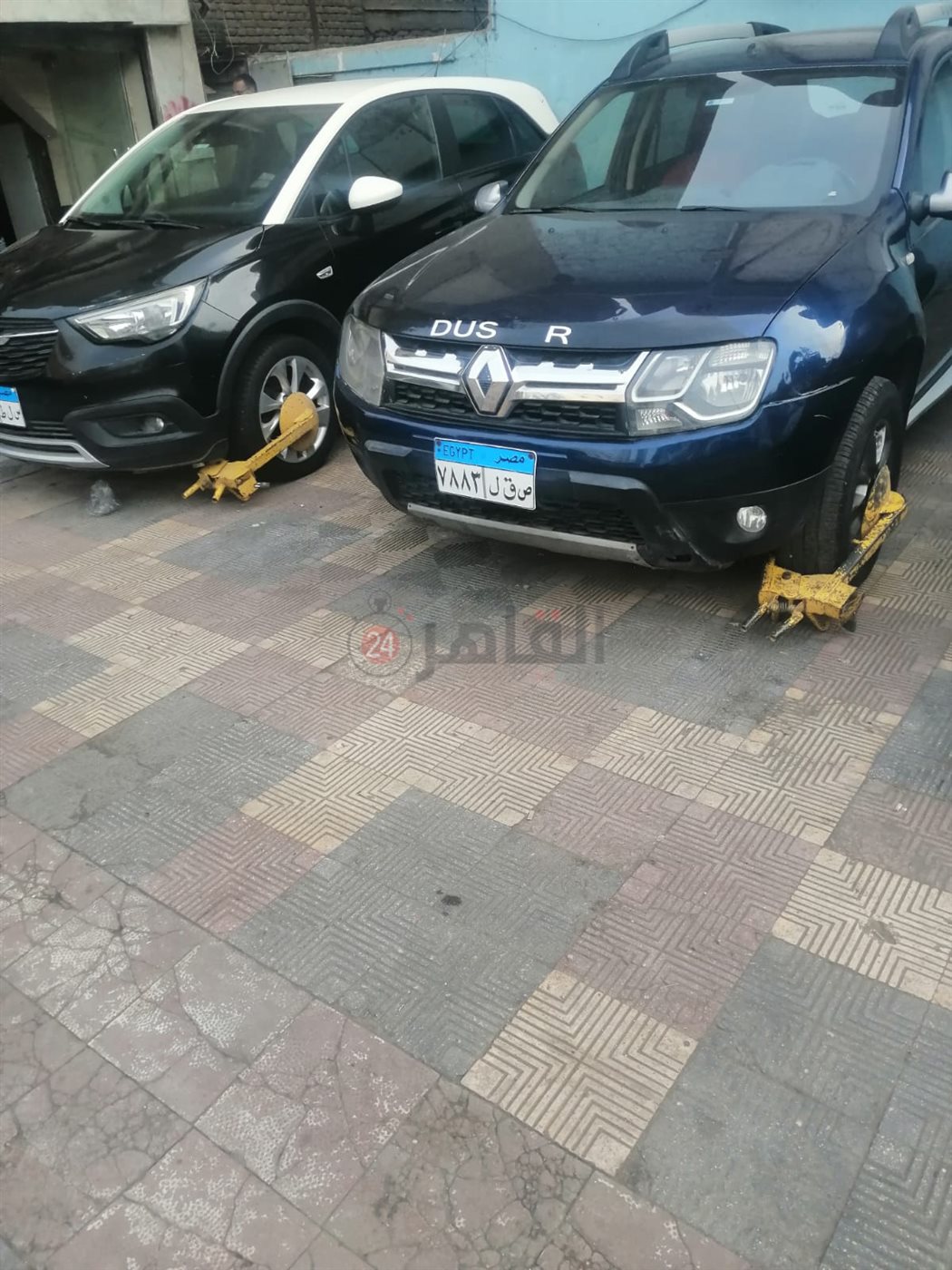 مصدر بمحافظة الجيزة: غلق 4 معارض سيارات مخالفة وكلبشة المركبات المخالفة بإمبابة