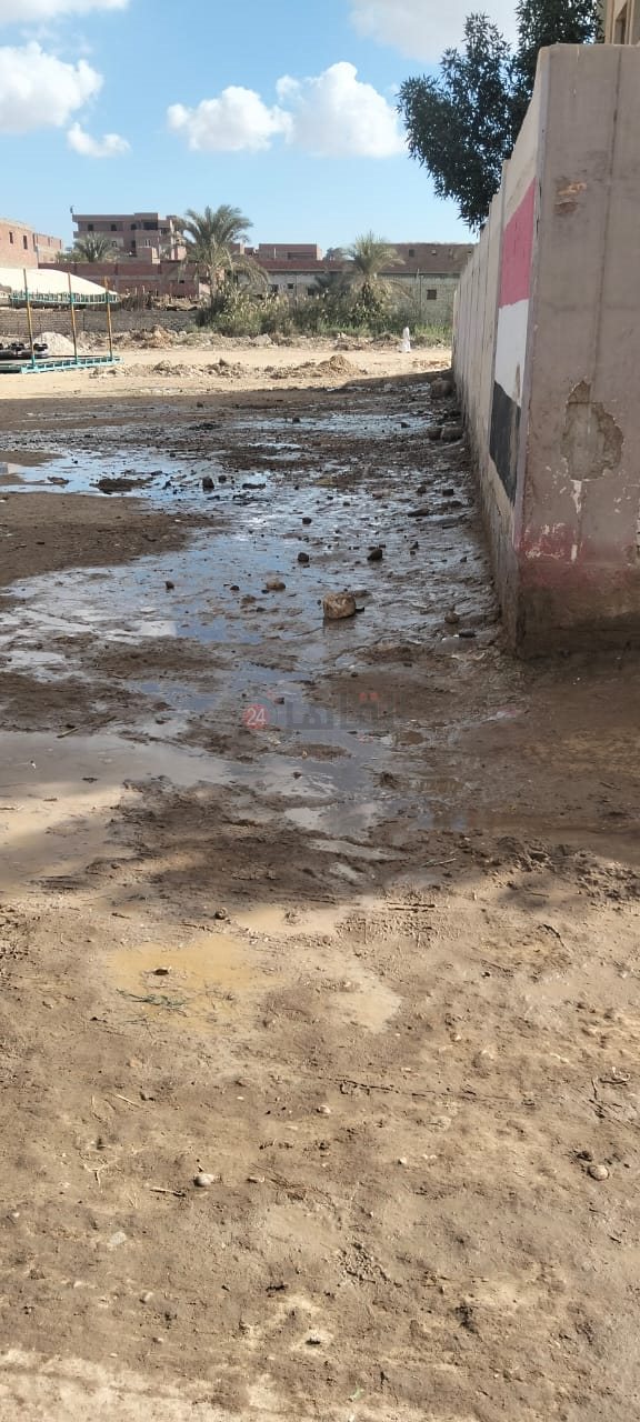 تسرب مياه داخل مدرسة الفهمية الابتدائية بطامية… تحرك عاجل من شركة مياه الشرب والصرف الصحي بالفيوم