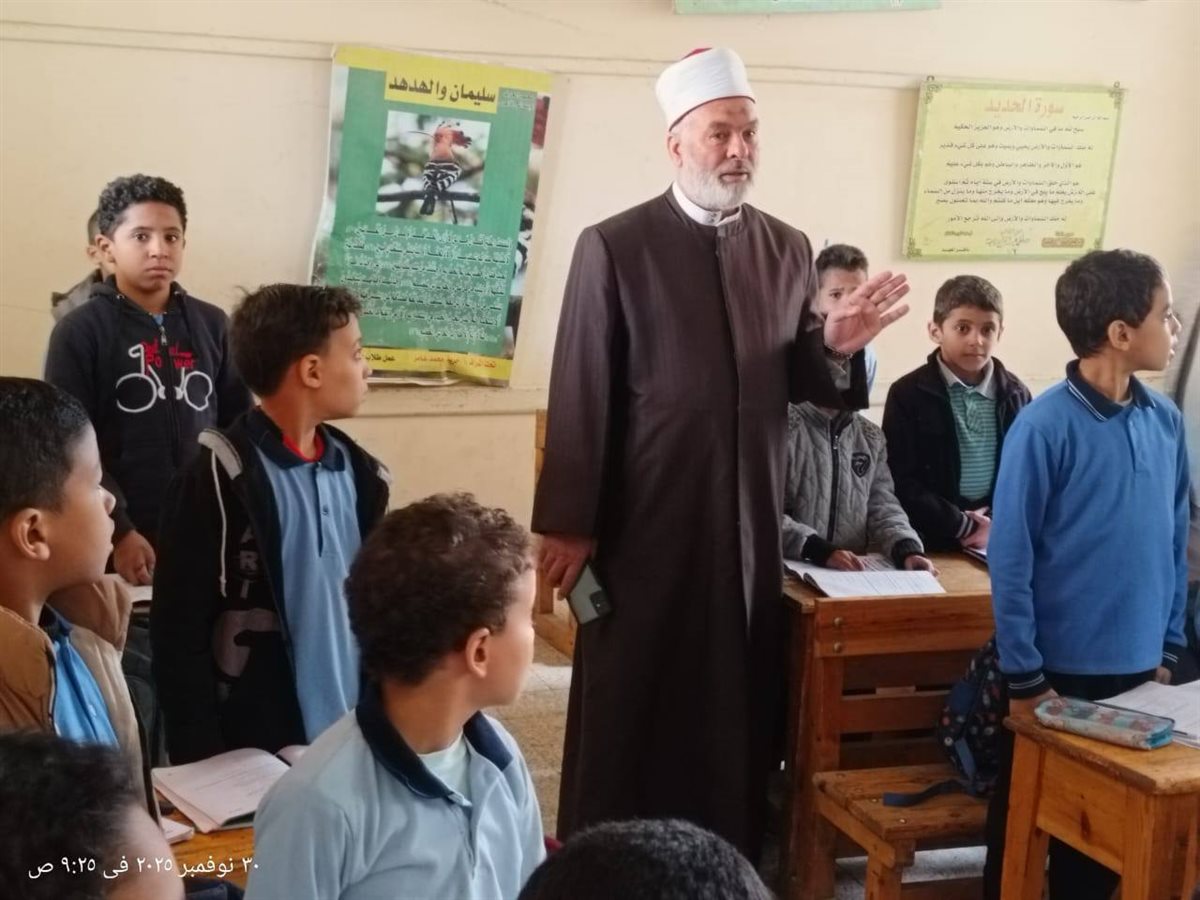 رئيس الإدارة المركزية لمنطقة سوهاج الأزهرية