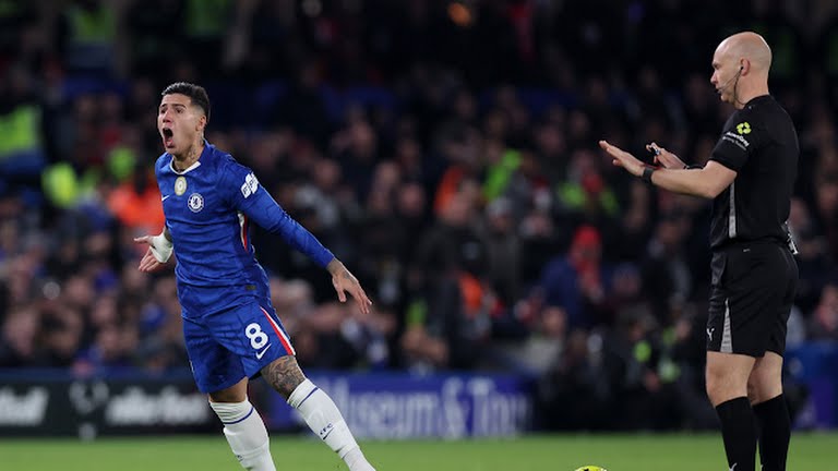 <strong>مباراة أرسنال وتشيلسي في الدوري الإنجليزي</strong>