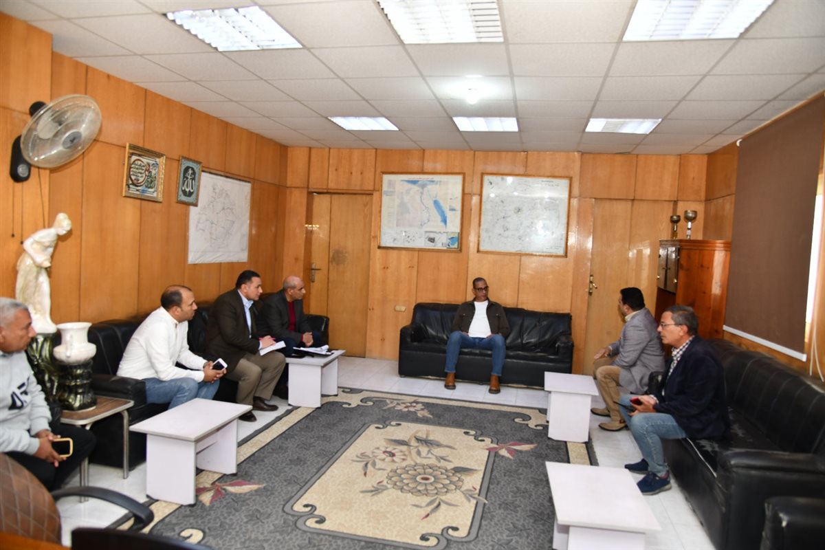 محافظ الفيوم يتفقد سير العمل والأداء بالمركزين التكنولوجيين بسنورس وطامية