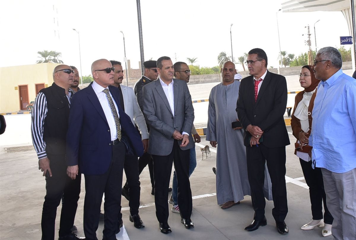 محافظ الأقصر وجولة تفقدية 