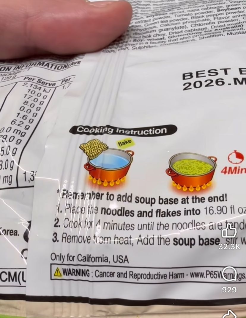 نودلز أجنبية 