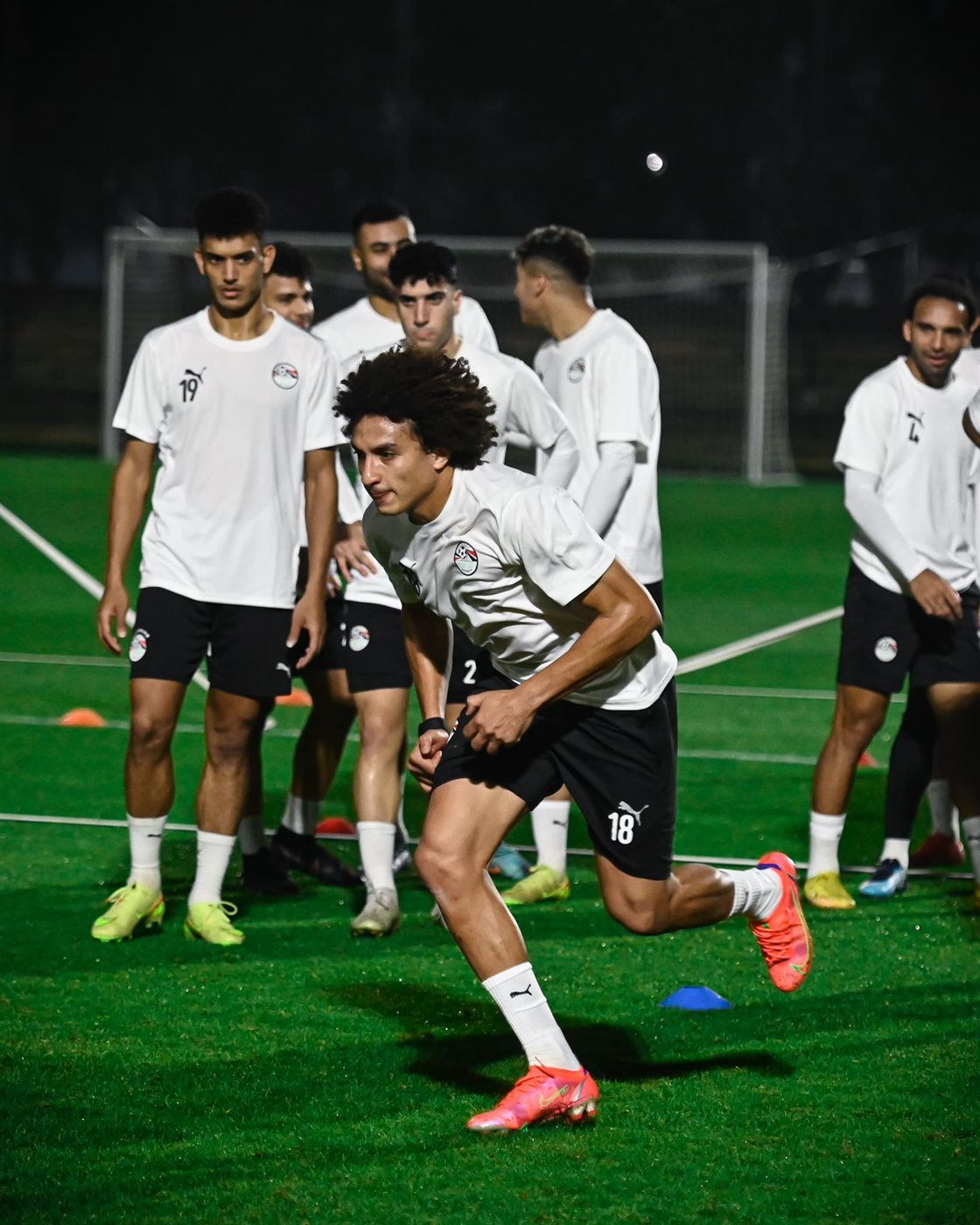 أحمد عاطف في مران منتخب كأس العرب (1)