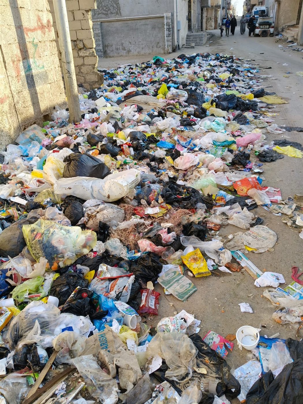 انتشار القمامة في شوارع العريش