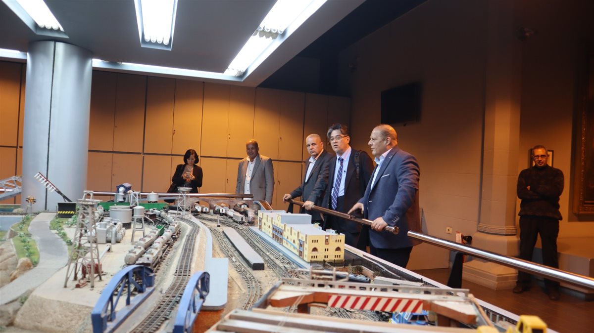 جانب من الجولة 