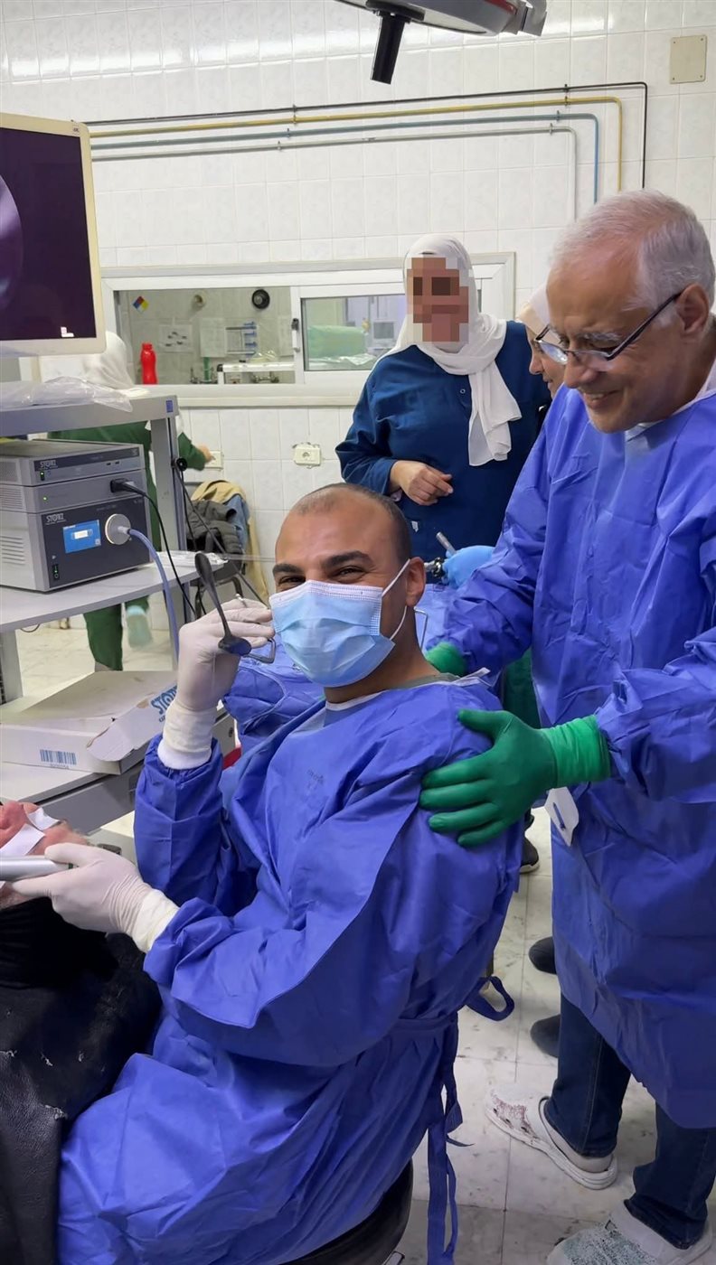 سيدة تبتلع معلقة شاي بالمنوفية