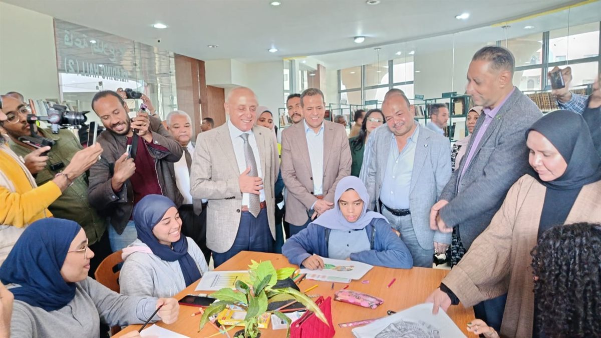 محافظ الأقصر يفتتح أعمال تطوير مكتبة مصر العامة 