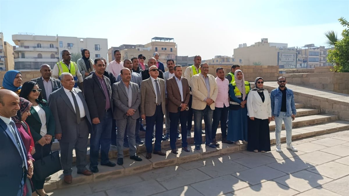 محافظ الأقصر يفتتح أعمال تطوير مكتبة مصر العامة 