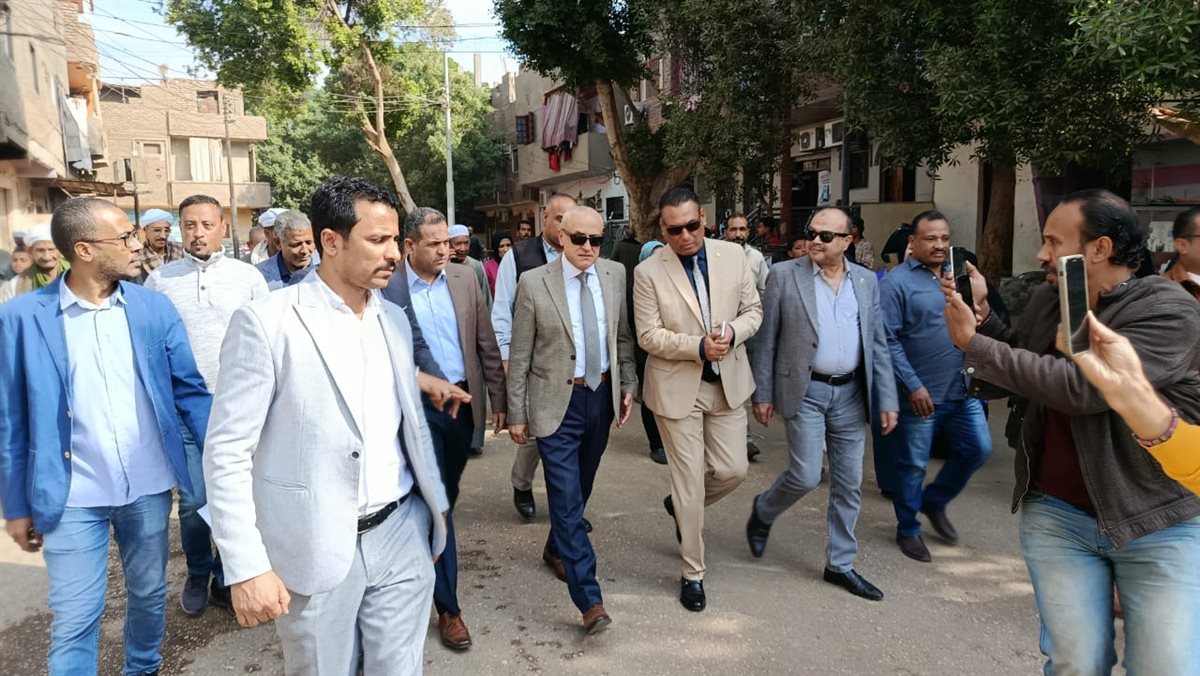 محافظ الأقصر يفتتح سوق اليوم الواحد بالكرنك