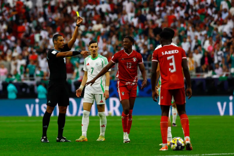 منتخب الجزائر والسودان