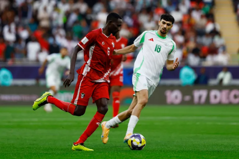 منتخب الجزائر والسودان